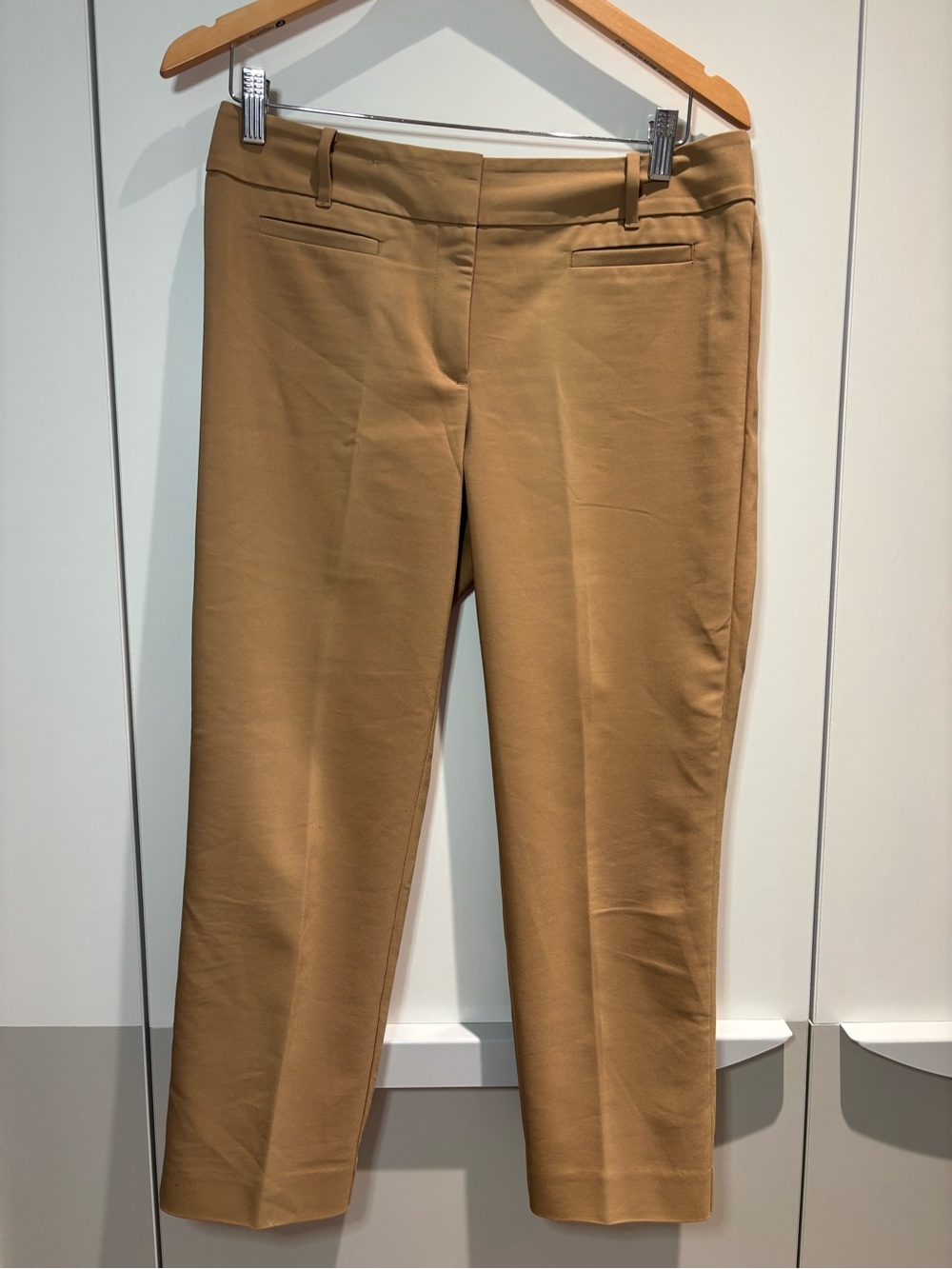 Ann Taylor Factory Petite Women's Tailored Curvy Crop Pants Camel Khaki Size 6P